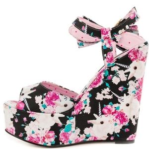 Iron Fist Unicorn Bunny Peep-toe Platforms 🐇🦄💕